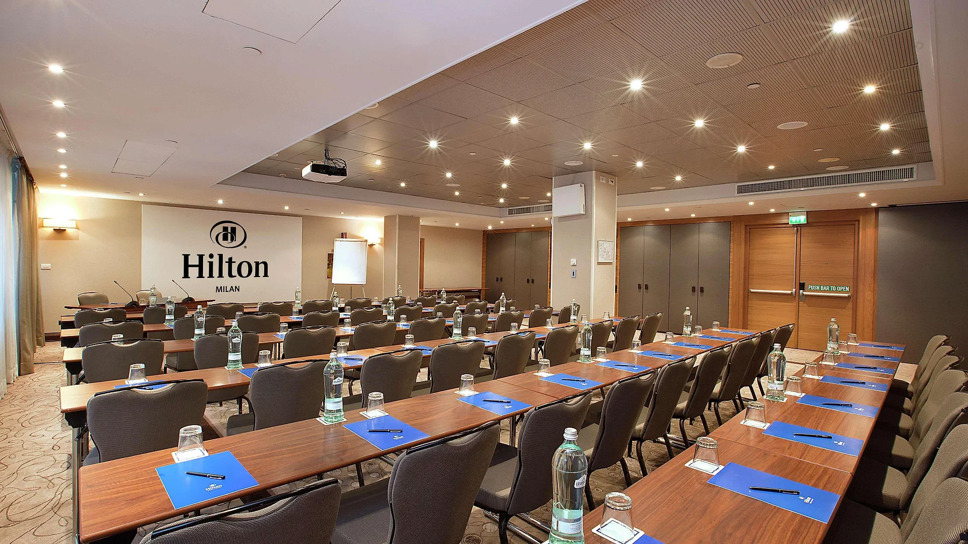 Hilton Milan Hotell 4*,