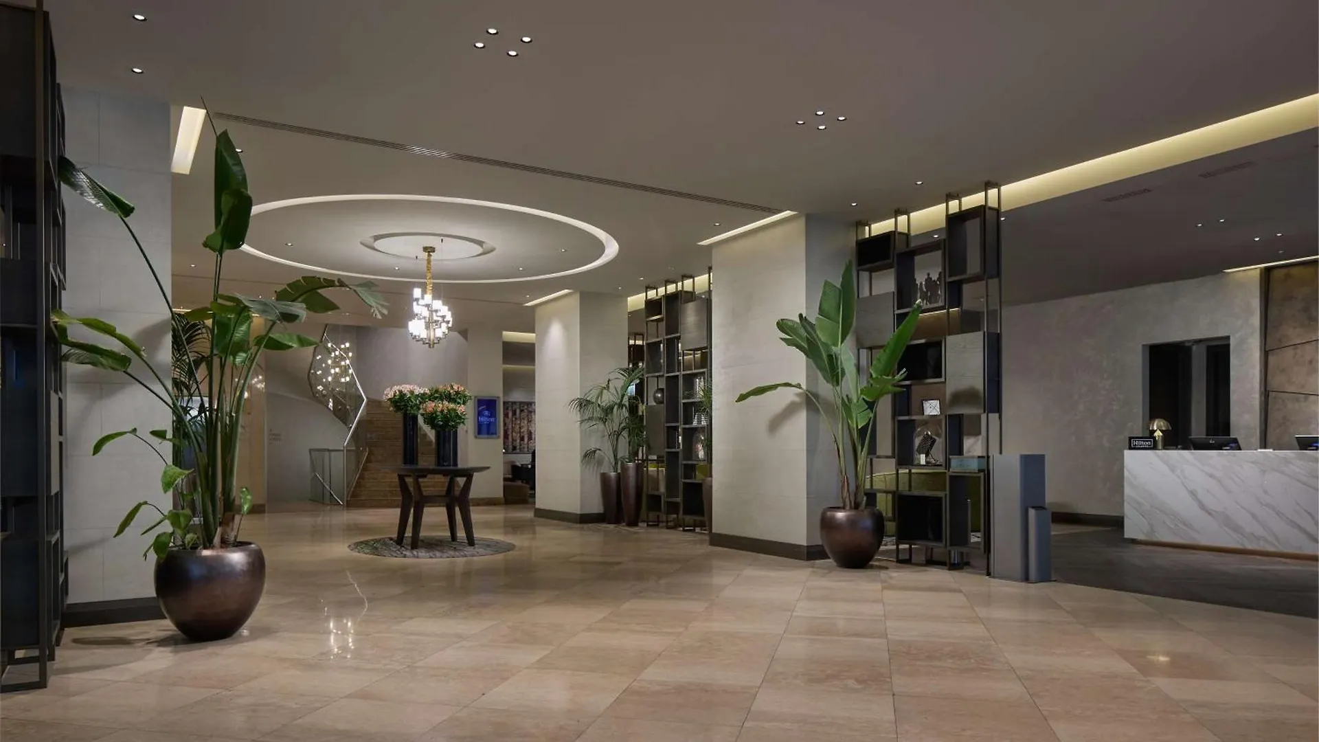 Hilton Milan Hotell 4*,