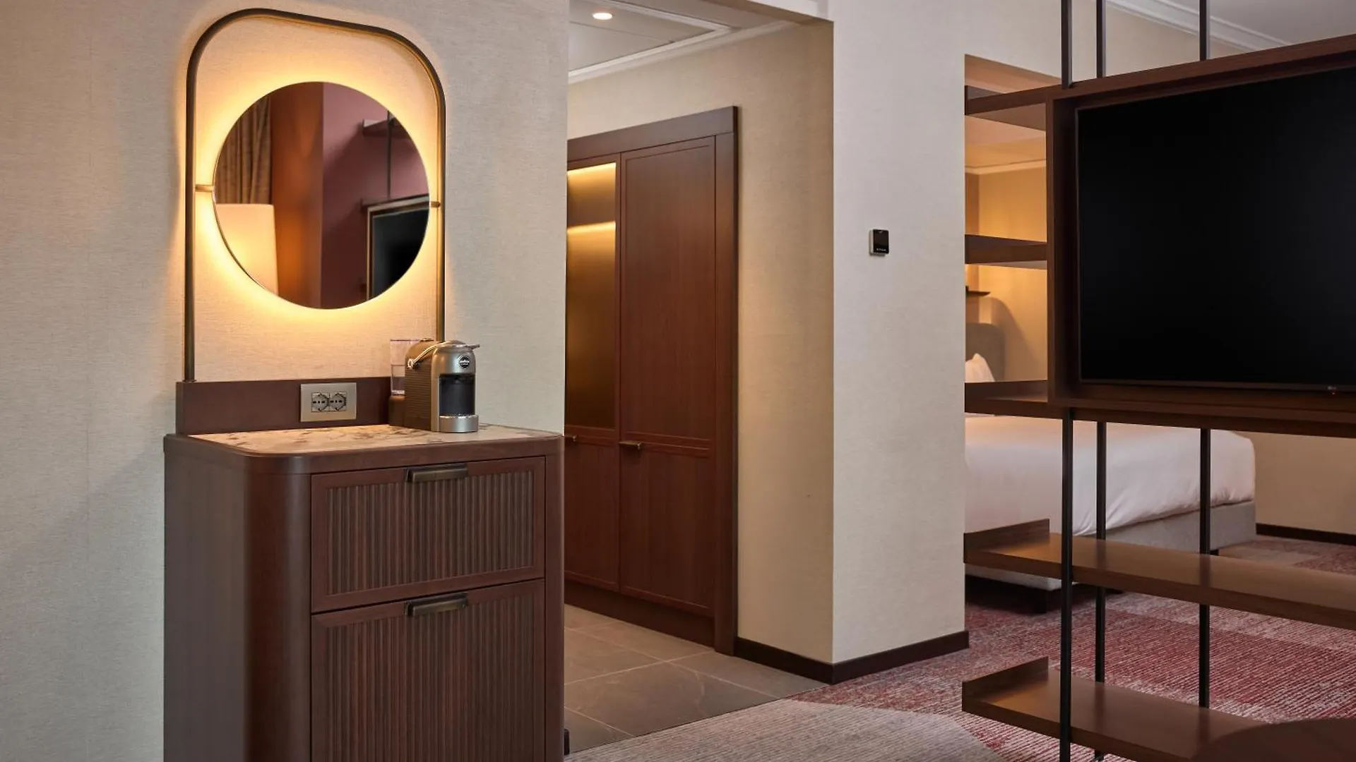 Hilton Milan Hotel 4*,